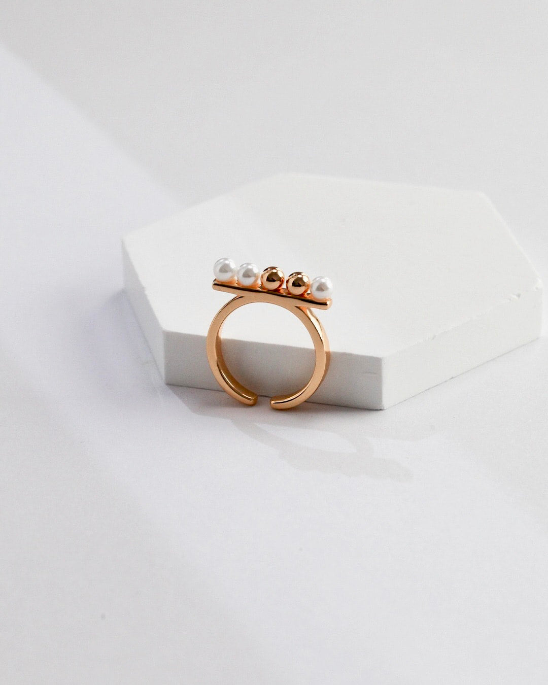 18K Gold Plated Vermeil  Minimalist Shell Pearl Linear Ring